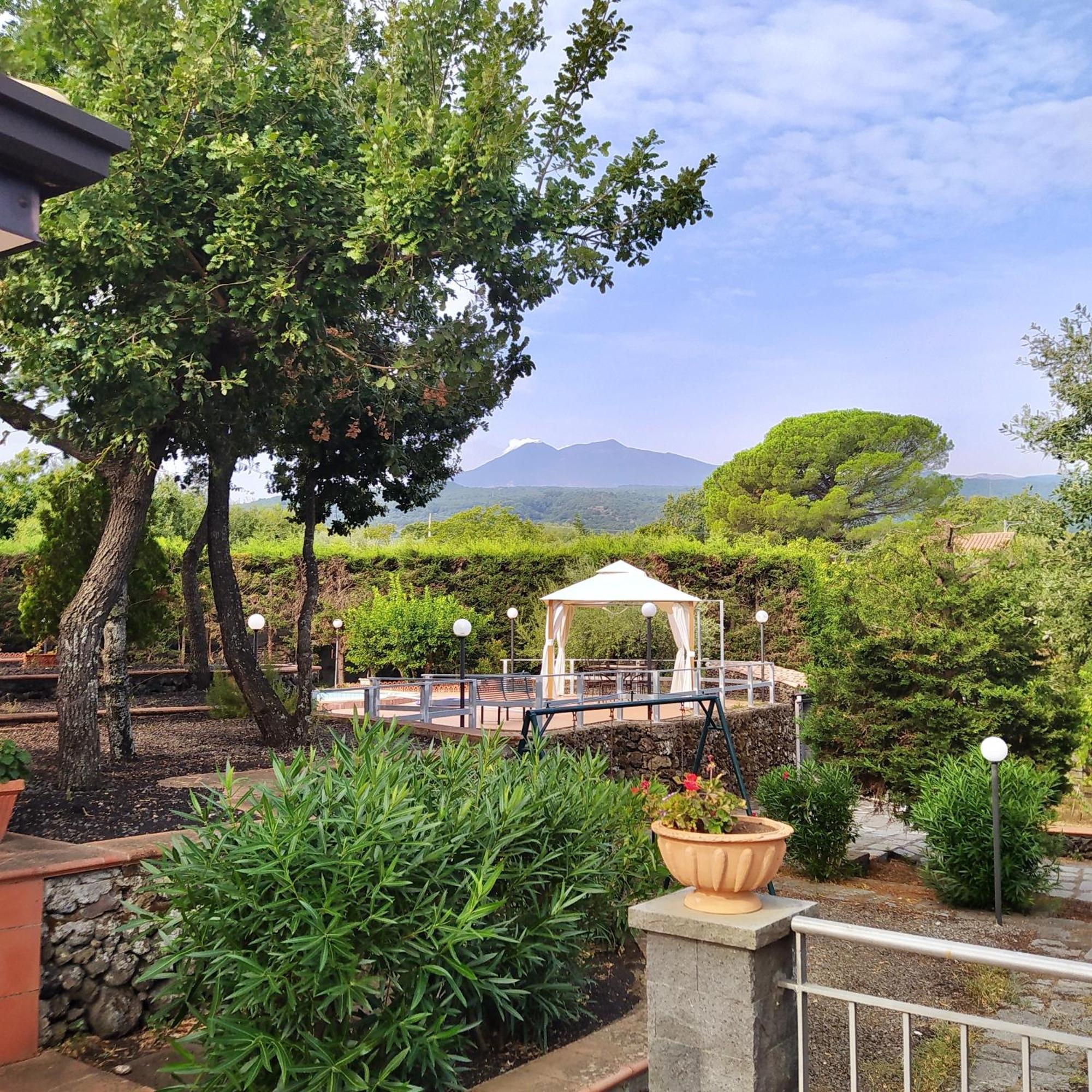 Villa Melany Casa Vacanza Piedimonte Etneo Exterior foto